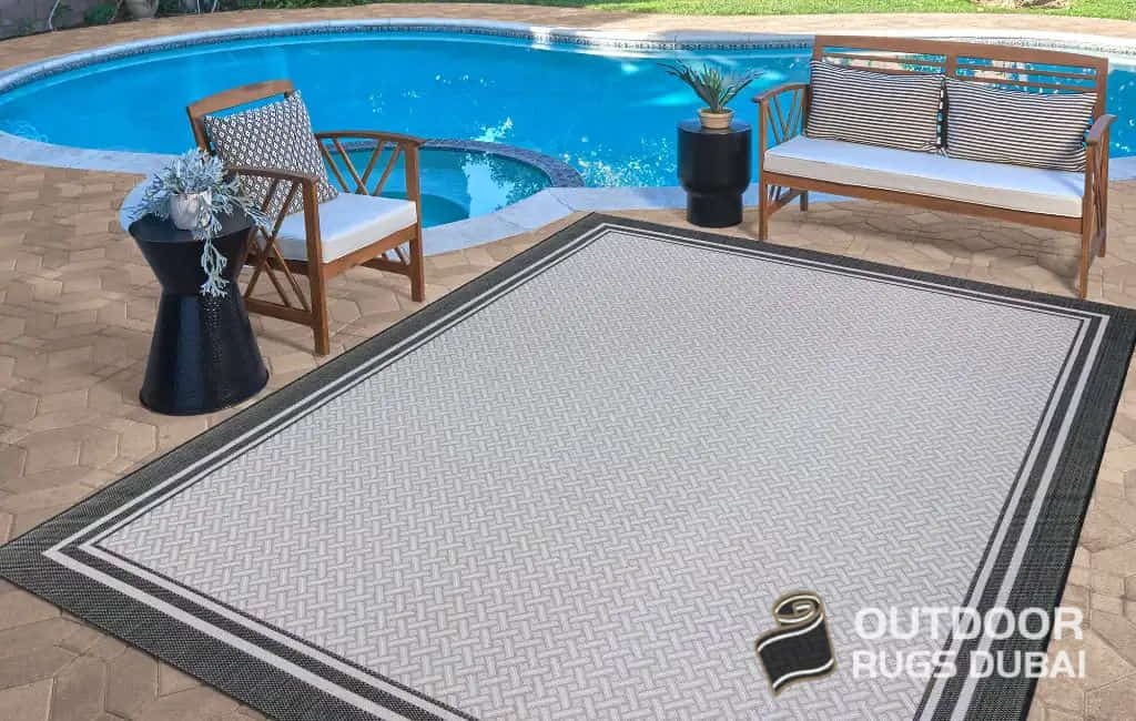 The Border outdoor Rug