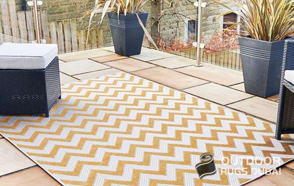 The Traditional outdoor Rug